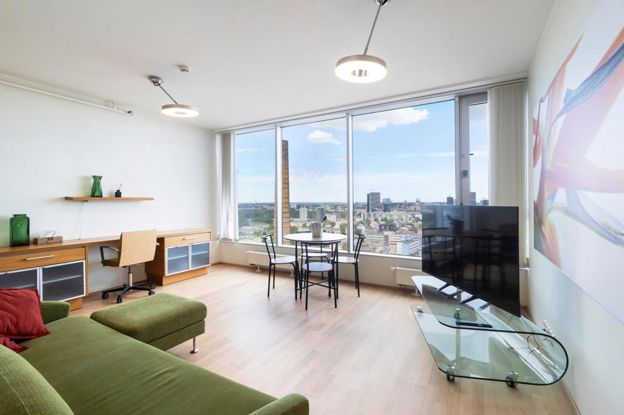 Revalia Fahle Airport Bus-Station Apartments With Best Views Экстерьер фото