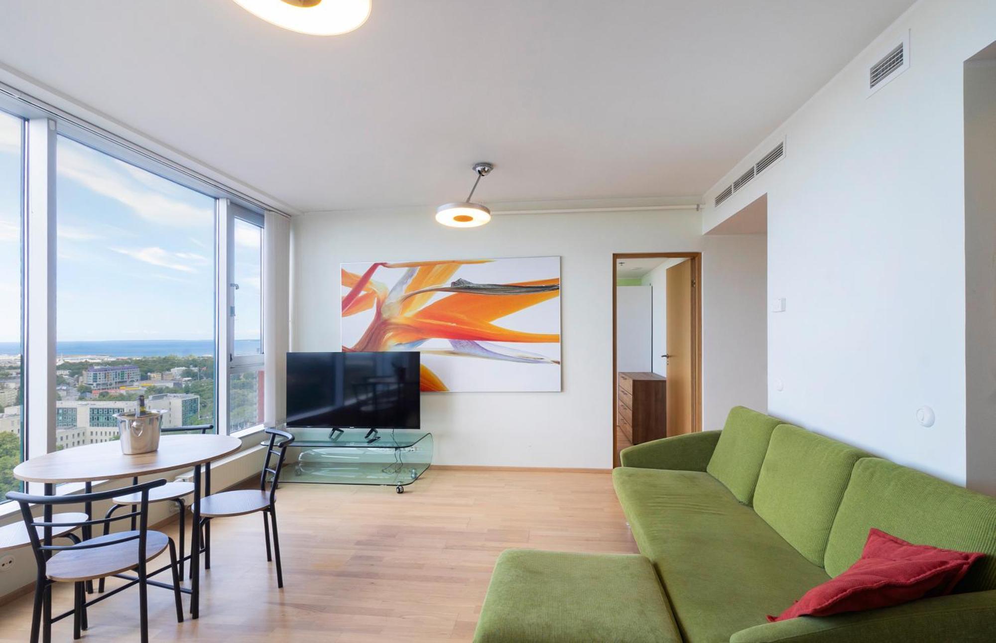 Revalia Fahle Airport Bus-Station Apartments With Best Views Экстерьер фото